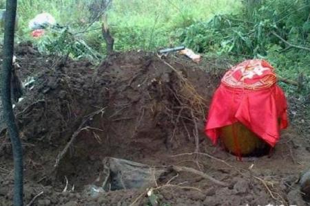 上坟动土有什么讲究(上坟算动土吗)