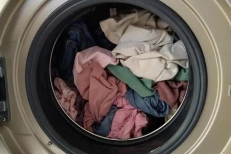 初一能洗衣服么