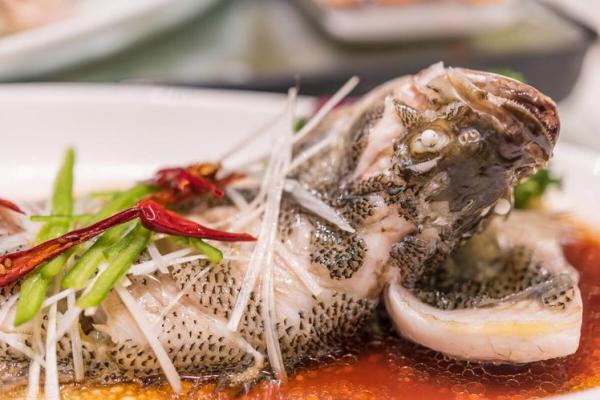 梦见吃鱼是什么意思 梦见吃鱼是什么意思