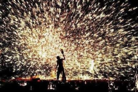 铁树银花送英雄指什么生肖(铁树银花送英雄正确答案)