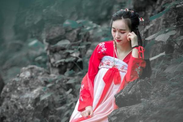 红袖添香是什么生肖(红袖添香的动物打一生肖) 红袖添香是什么生肖(红袖添香的动物打一生肖)