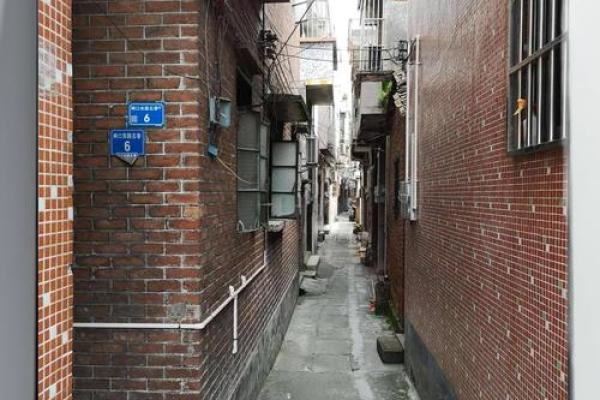 房子被道路包围风水