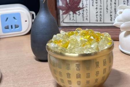 水晶风水_水晶碎石原石放家里好吗