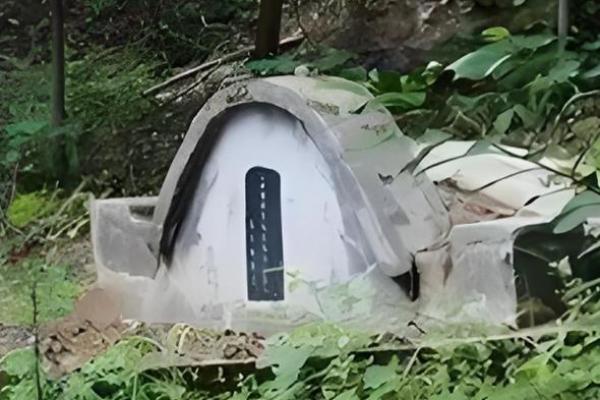 坟上有洞风水 坟上有洞风水