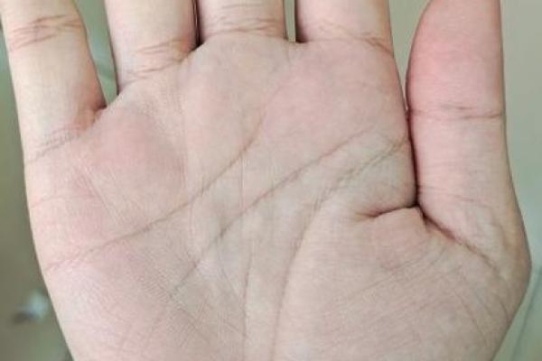 风水手相：川字掌女人的命运是不是不好