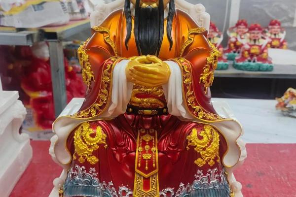 财神爷龙五爷  身上带龙的财神爷像