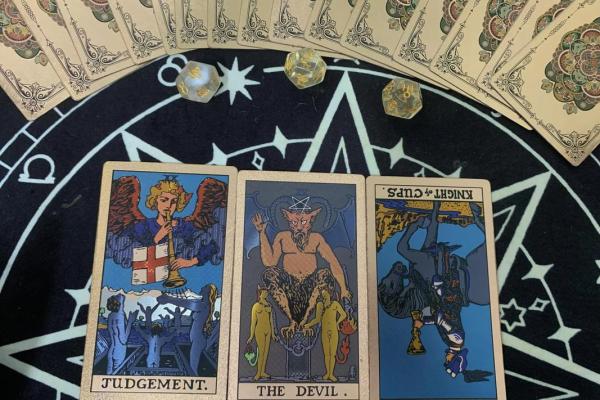 塔罗测试：活捉锦鲤！好运究竟离你有多远？