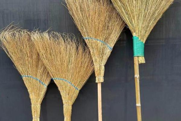 八字带铁扫 八字带铁扫