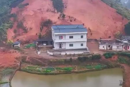 风水上房子前有水坑好不好