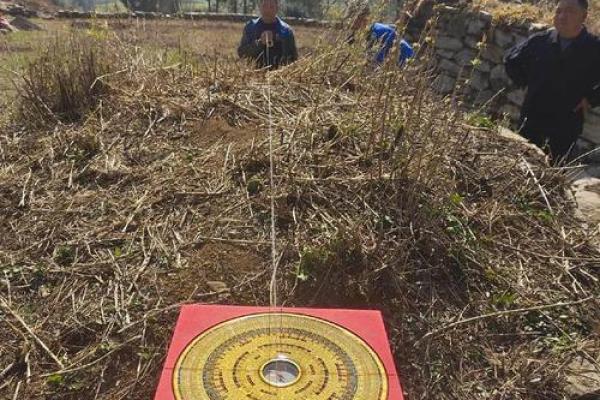 大富贵坟地风水秘诀 大富贵坟地风水秘诀