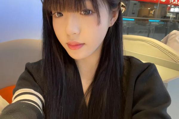 八字性格人设女生