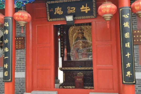 郑州寺庙外面有算命的么