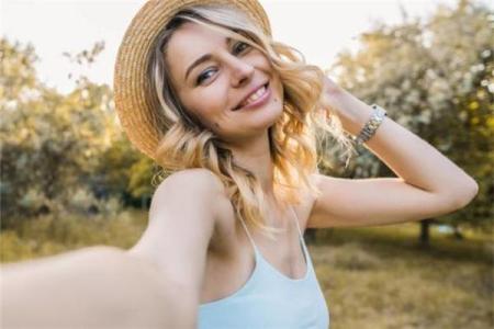 脸上长白毛的算命说法 脸上有白毛的人能算命吗