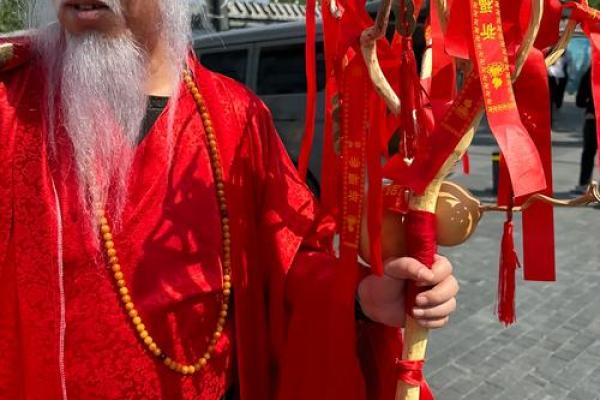 吕祖灵签第二十九签：古人孙真人行医