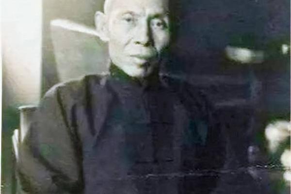 杜月笙八字命局详解