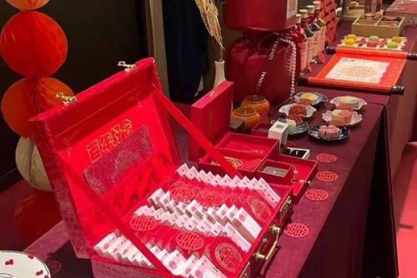 农村传统习俗：订婚又叫“发八字”，啥意思？仪式隆重有讲究