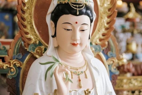 菩萨的痣在哪里 观音痣誉为福气面相 菩萨的痣在哪里 观音痣誉为福气面相