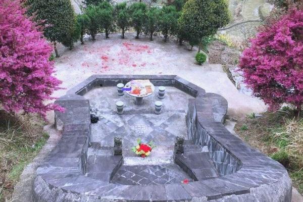 清明节该如何正确祭祖坟地风水 清明节该如何正确祭祖坟地风水