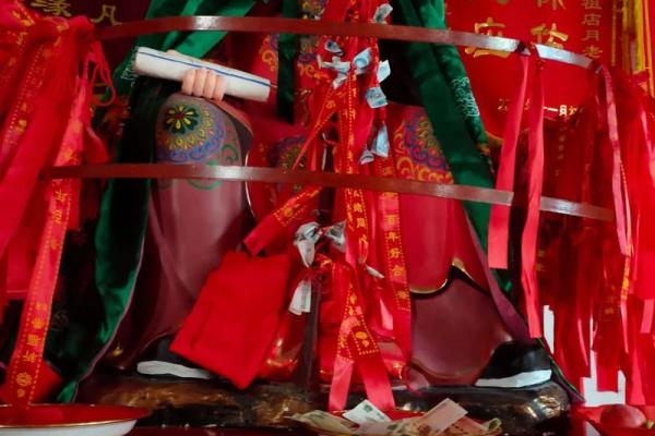 为什么叫月老灵签 为什么叫月老灵签