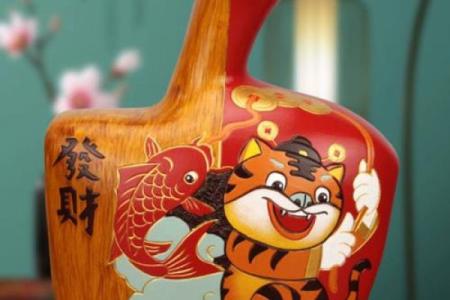 老虎墙纸如何利用风水摆件为家居增添吉祥气息