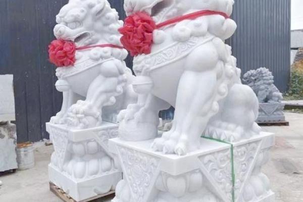 商业风水引财气，石狮子的讲究