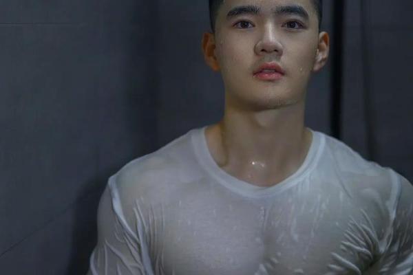 八字胸肌 八字胸肌