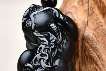 风水讲究女人戴黑曜石的禁忌五