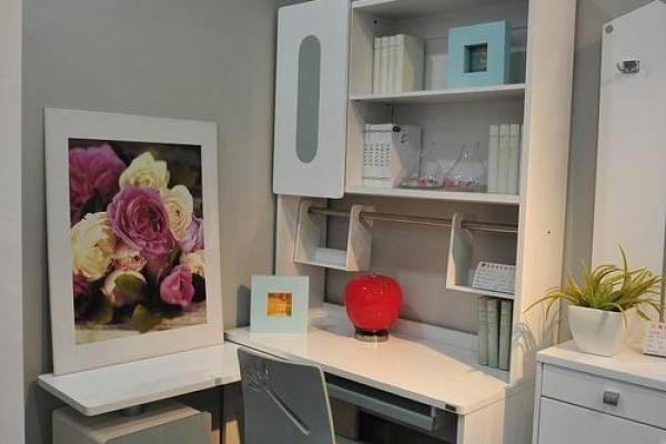 书桌对门风水好不好，书桌对门的风水影响