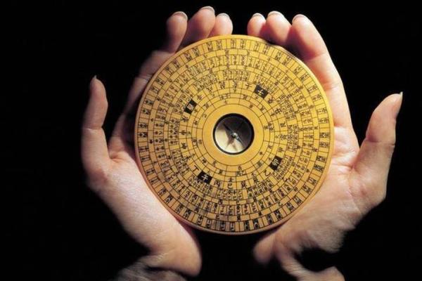 牙齿算命：牙齿面相学