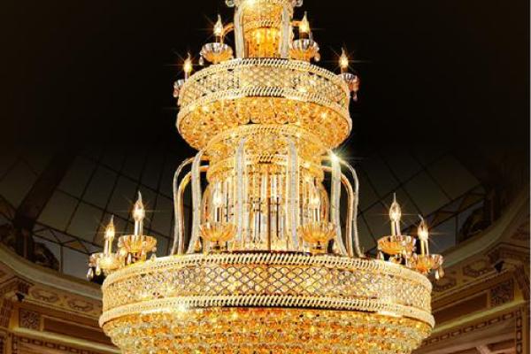 风水客厅装什么灯最旺财水晶吊灯吗 风水客厅装什么灯最旺财水晶吊灯吗