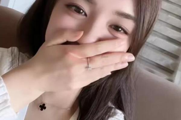 胡歌八字姻缘大揭秘，婚姻情感一览无余！