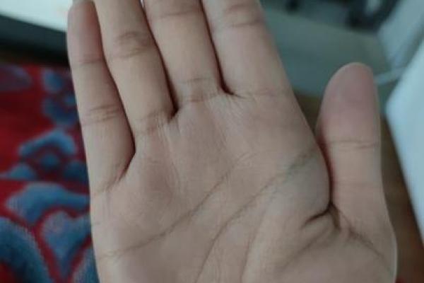 手相算命:假夫子眼的命运如何 手相算命:假夫子眼的命运如何