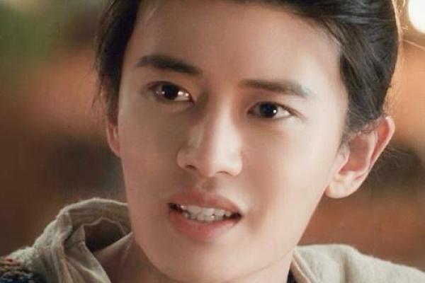 美貌男紫薇斗数