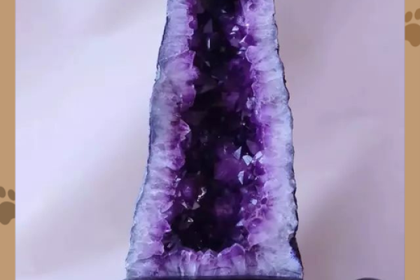 彩色水晶的风水寓意