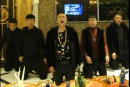 一个混社会当老大，发财上亿的八字